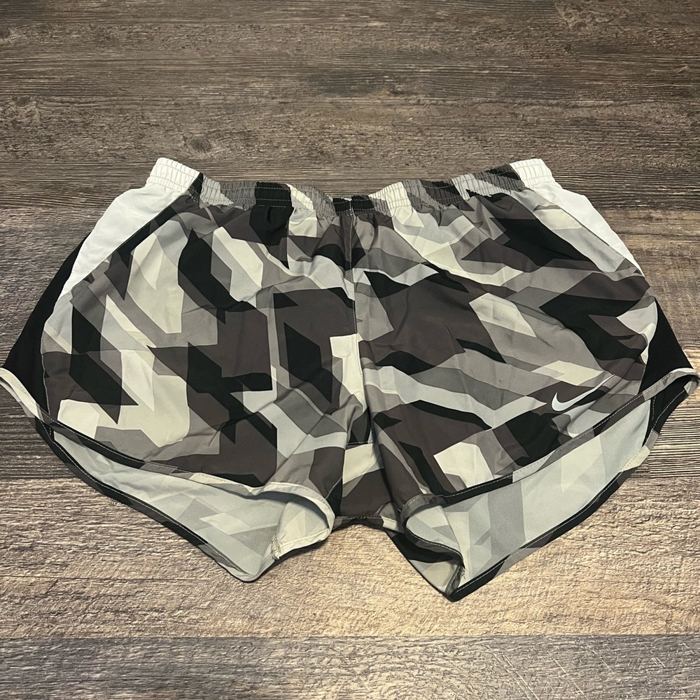 Multicolor Nike shorts | medium